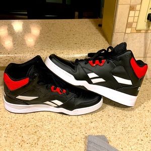 Reebok Men's Bb4500 Hi 2 Sneaker